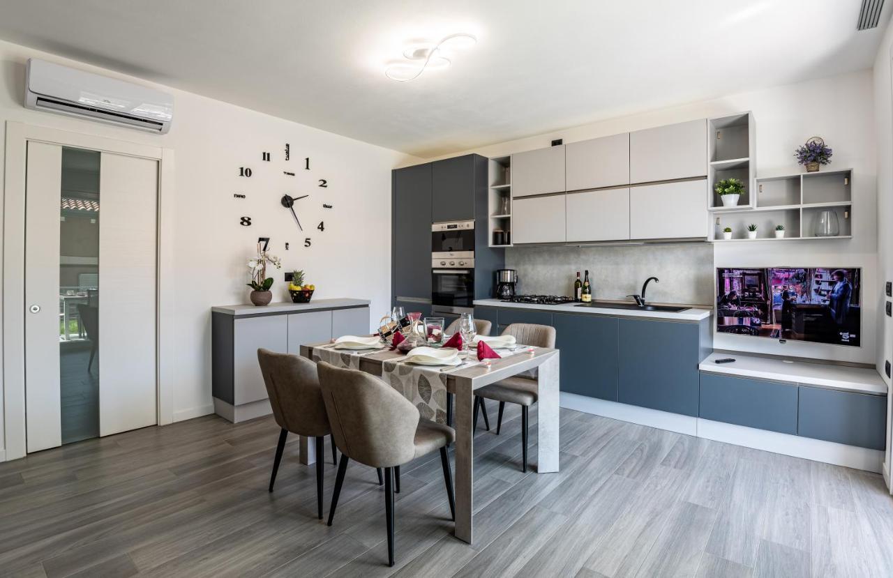 Laura'S Little Diamond Apartment - Residence Bel Post Domaso Exterior foto